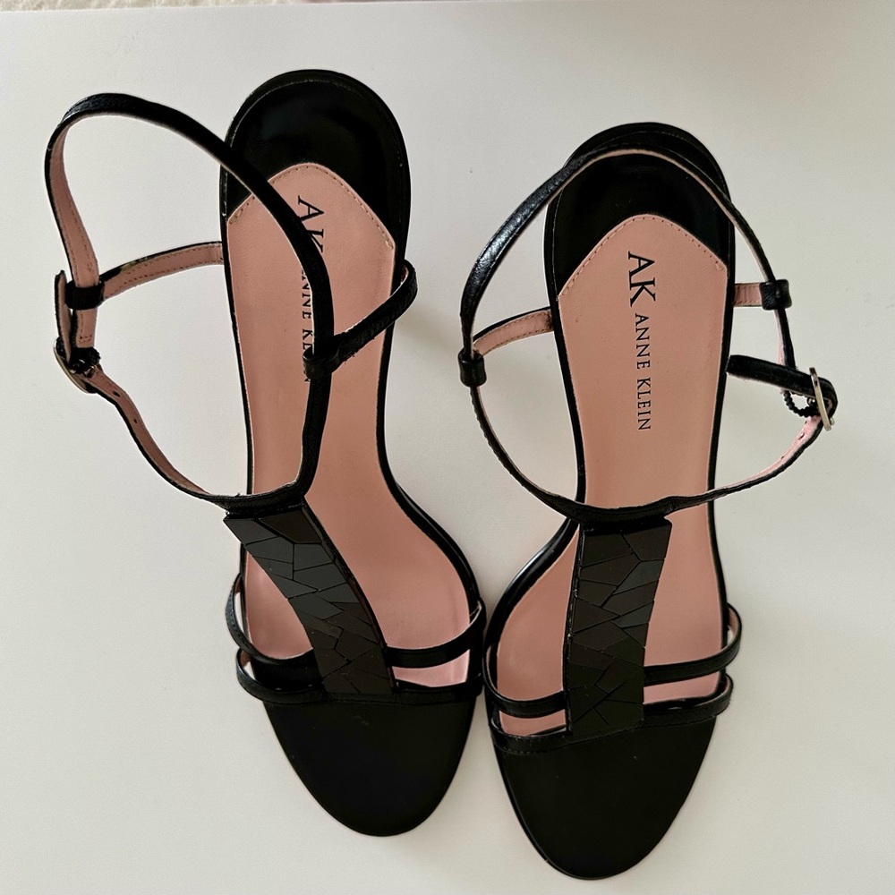 Anne Klein | Strappy Black Leather Dress Sandals Sz 7.5 - Picture 3 of 6
